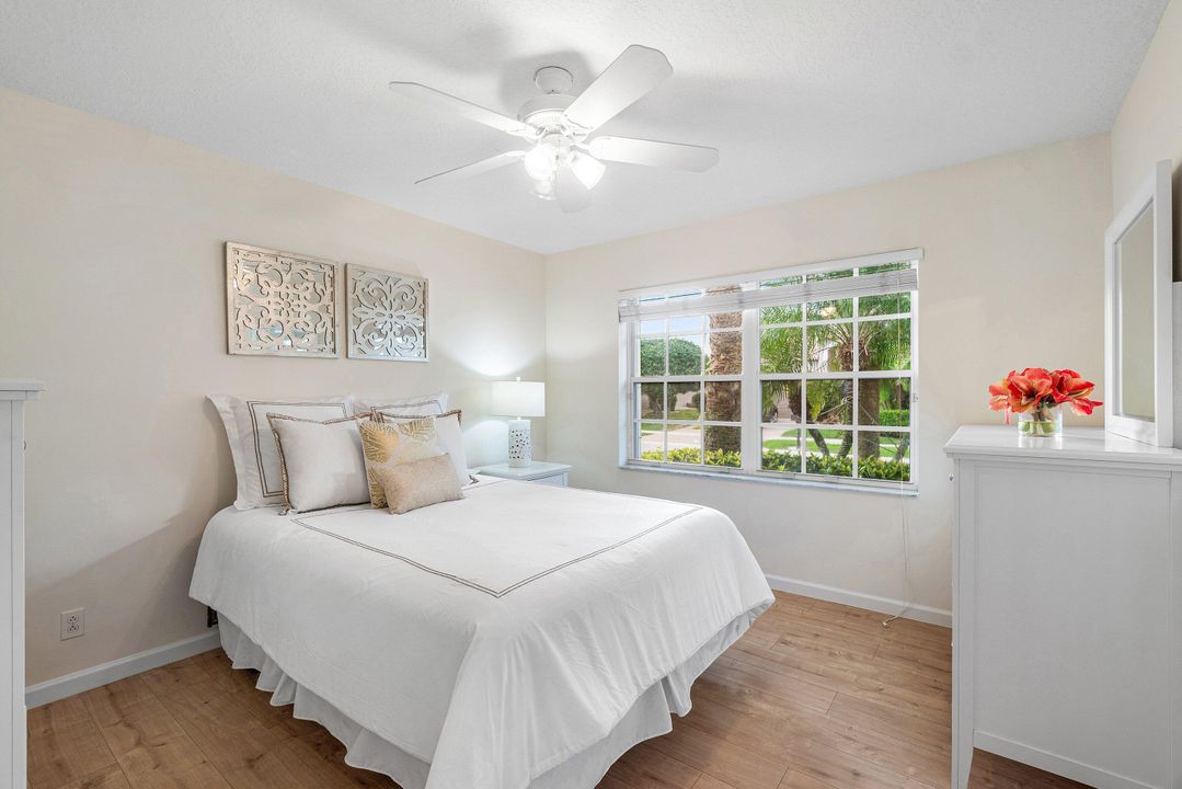 待售: $549,000 (3 贝兹, 2 浴室, 2078 平方英尺)