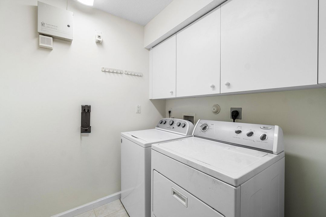 待售: $549,000 (3 贝兹, 2 浴室, 2078 平方英尺)