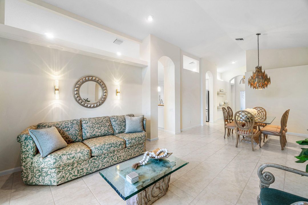 待售: $549,000 (3 贝兹, 2 浴室, 2078 平方英尺)