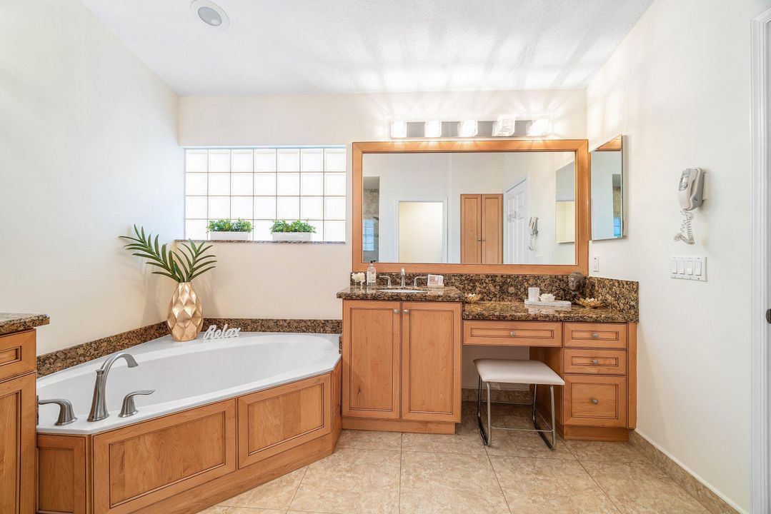 待售: $549,000 (3 贝兹, 2 浴室, 2078 平方英尺)