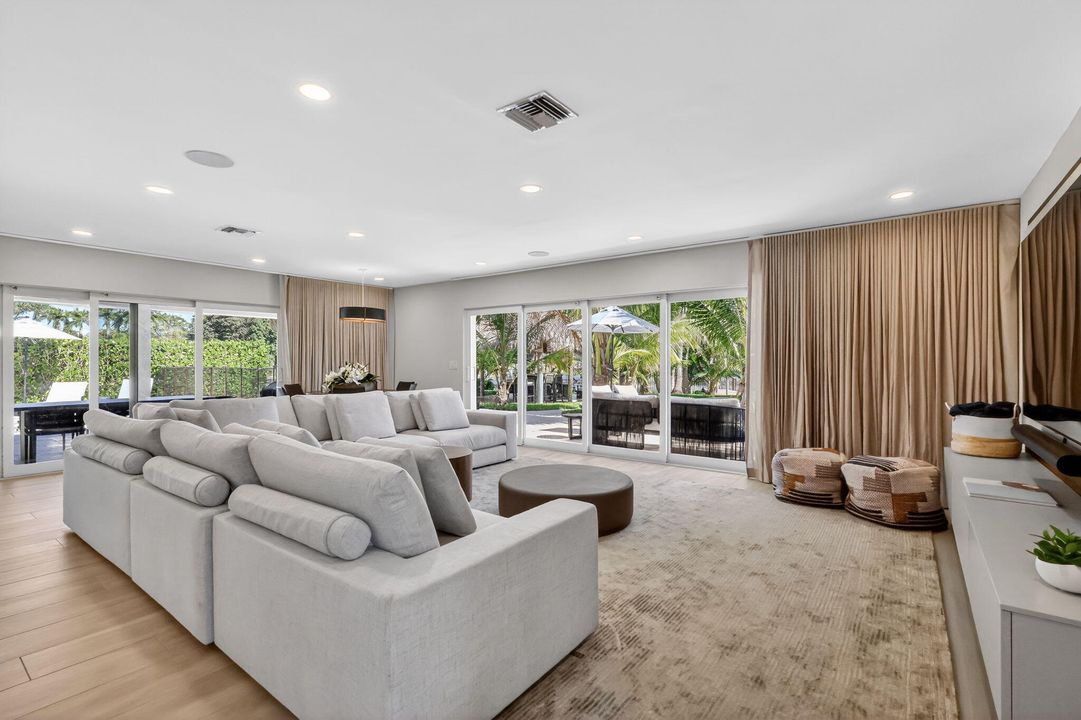 В аренду: $30,000 (4 спален, 3 ванн, 3388 Квадратных фут)