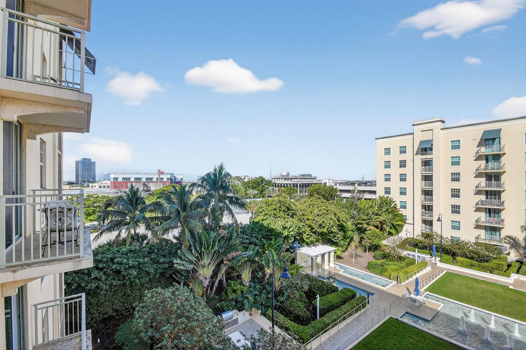 待售: $459,000 (2 贝兹, 2 浴室, 1130 平方英尺)