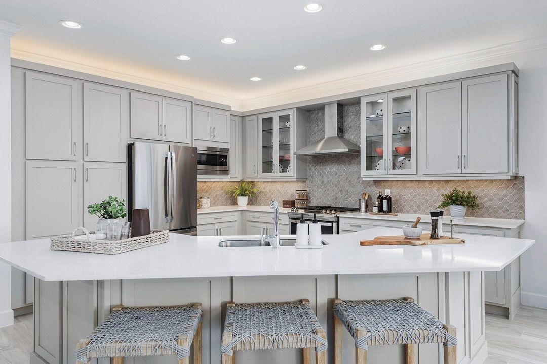 For Sale: $725,000 (3 beds, 3 baths, 2352 Square Feet)