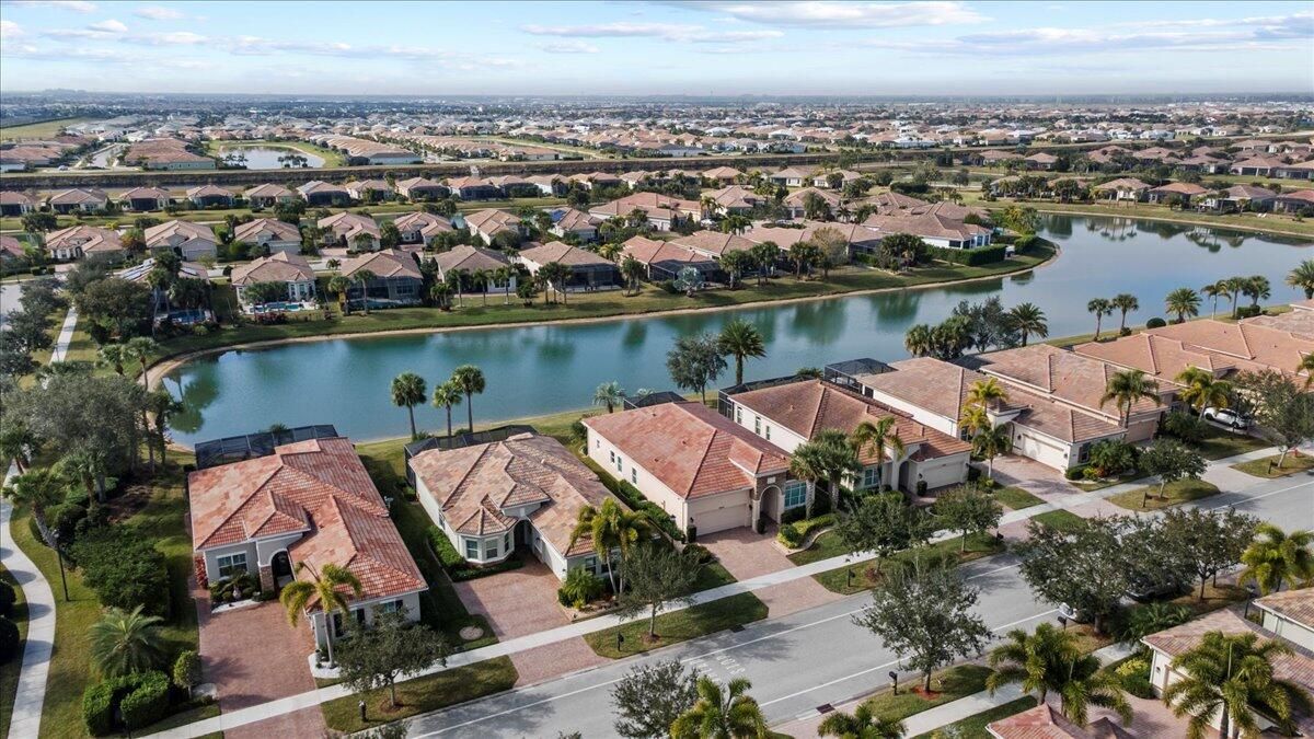 На продажу: $482,000 (3 спален, 2 ванн, 2007 Квадратных фут)