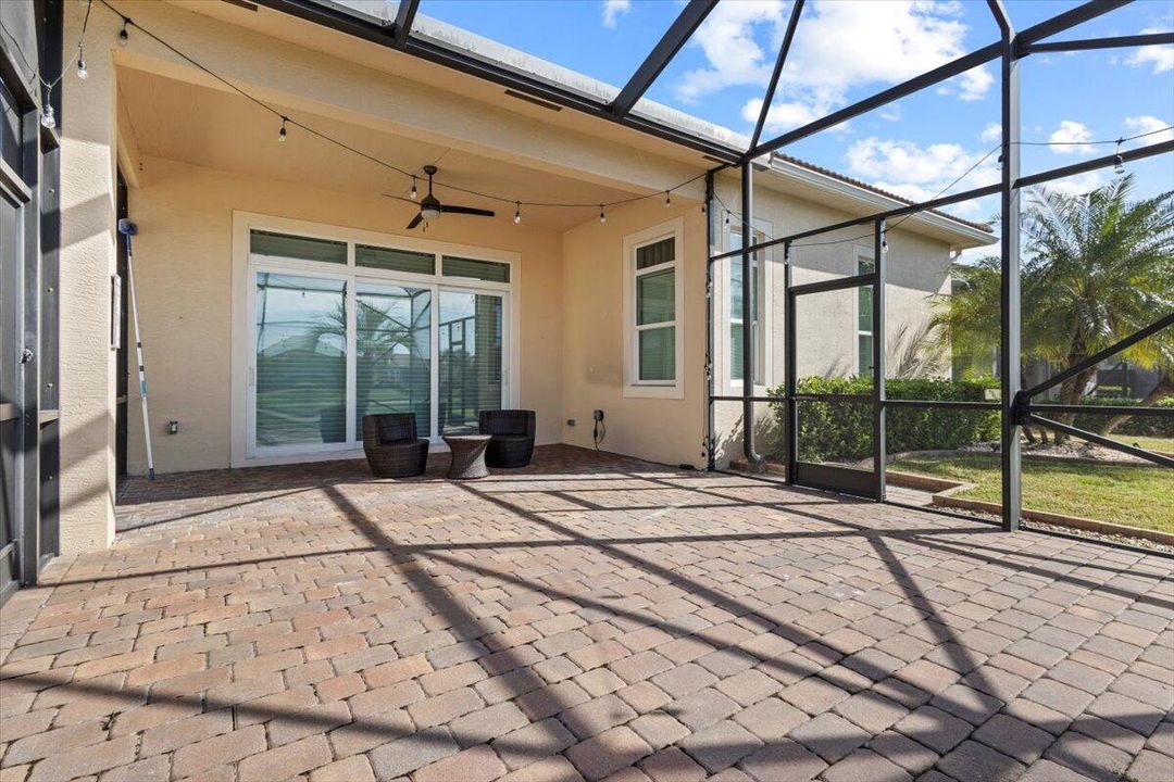 На продажу: $482,000 (3 спален, 2 ванн, 2007 Квадратных фут)