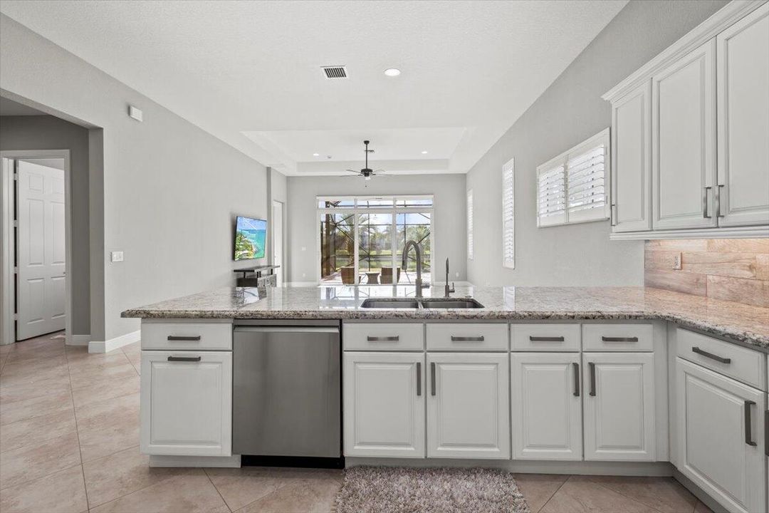 На продажу: $482,000 (3 спален, 2 ванн, 2007 Квадратных фут)