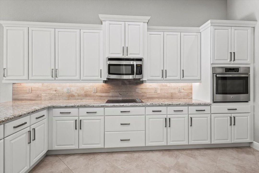 На продажу: $482,000 (3 спален, 2 ванн, 2007 Квадратных фут)