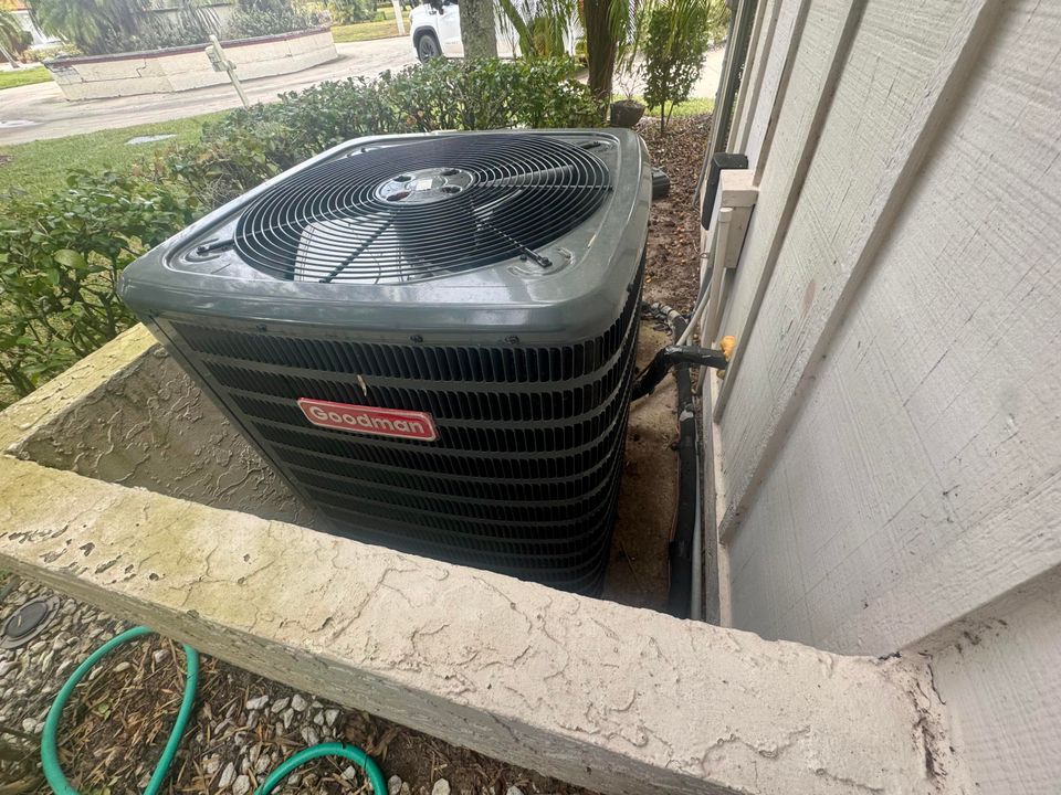 En Venta: $369,000 (3 camas, 3 baños, 2255 Pies cuadrados)