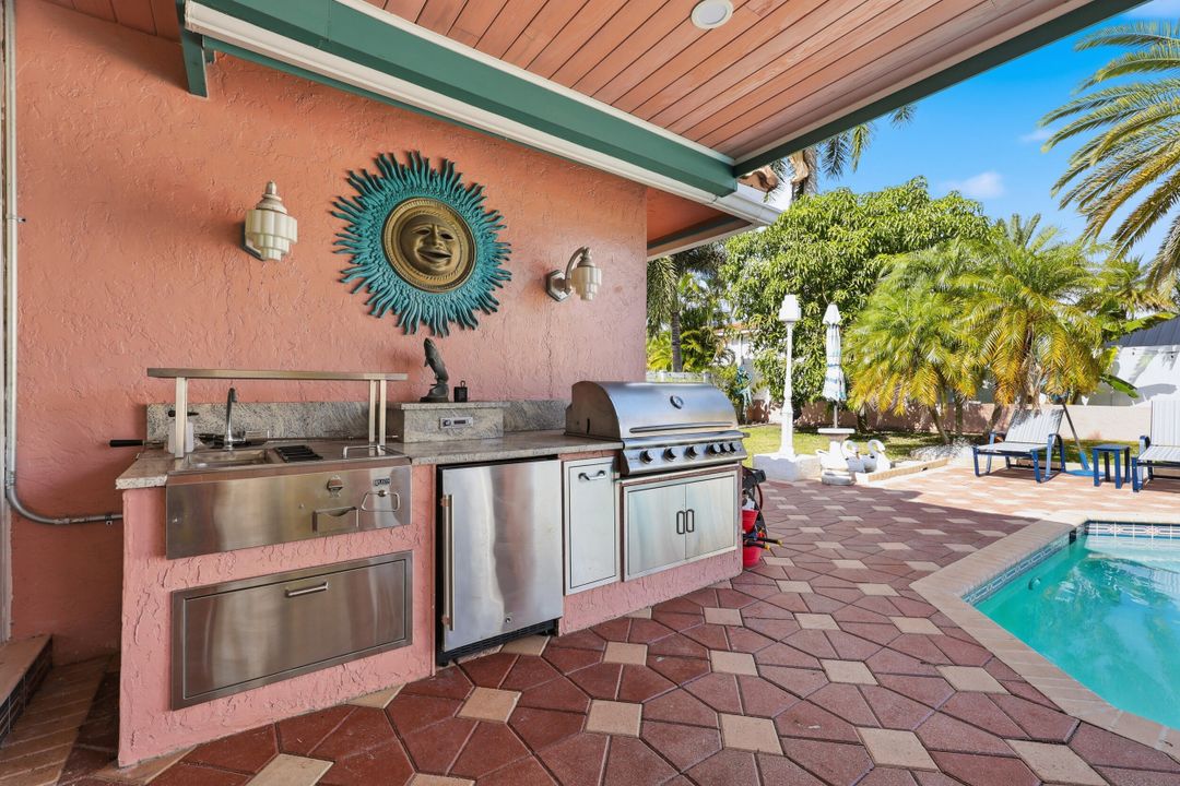 На продажу: $1,029,000 (3 спален, 2 ванн, 2160 Квадратных фут)