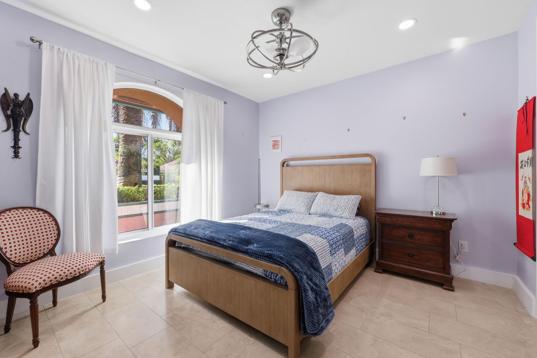 На продажу: $1,029,000 (3 спален, 2 ванн, 2160 Квадратных фут)