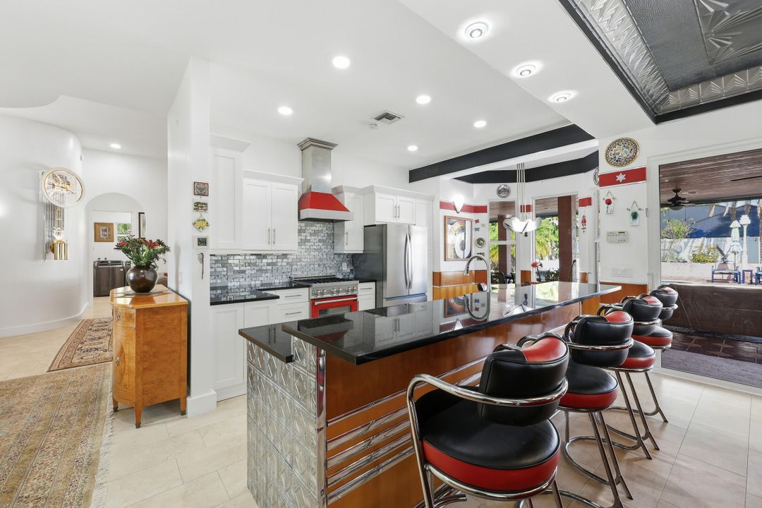 На продажу: $1,029,000 (3 спален, 2 ванн, 2160 Квадратных фут)