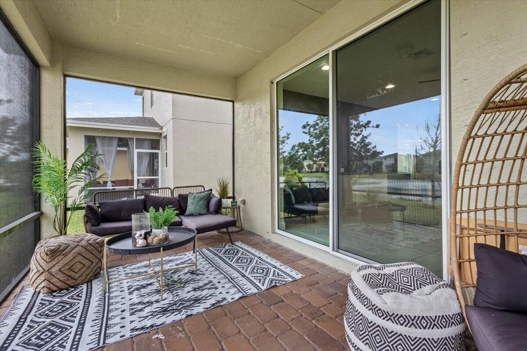 待售: $379,000 (3 贝兹, 2 浴室, 2429 平方英尺)