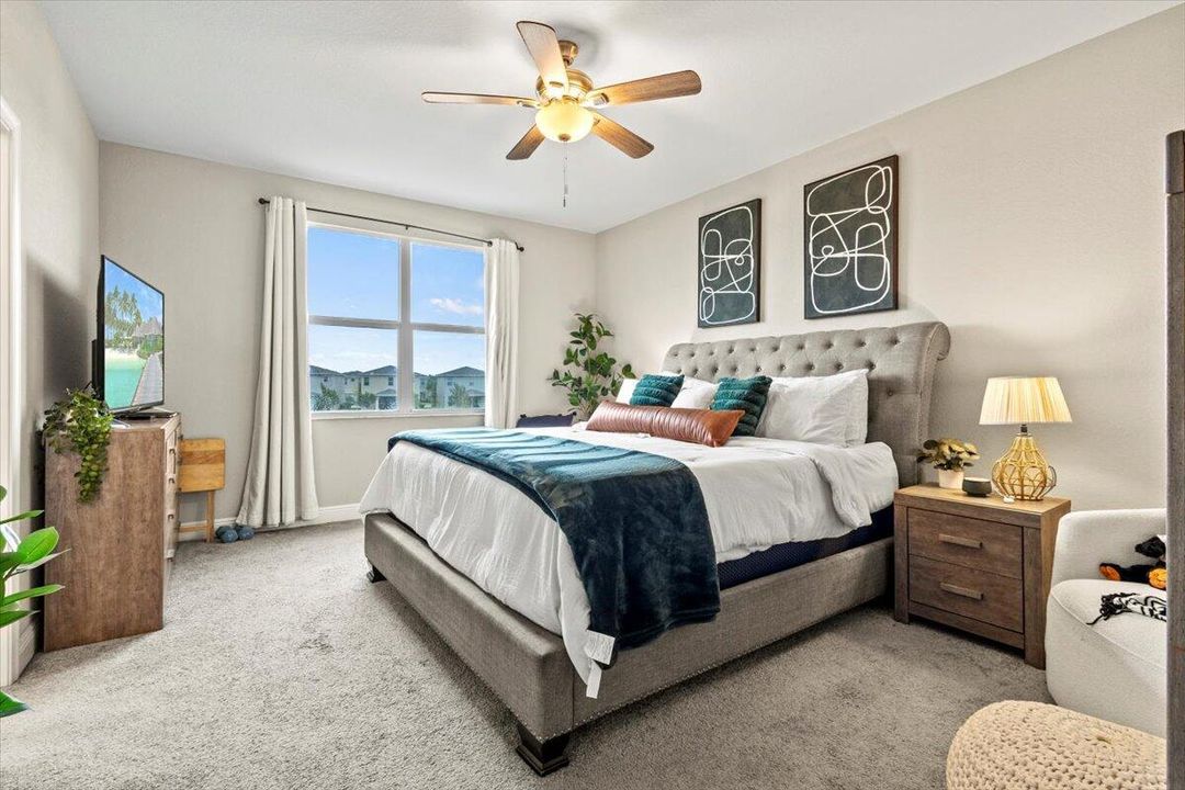 待售: $379,000 (3 贝兹, 2 浴室, 2429 平方英尺)