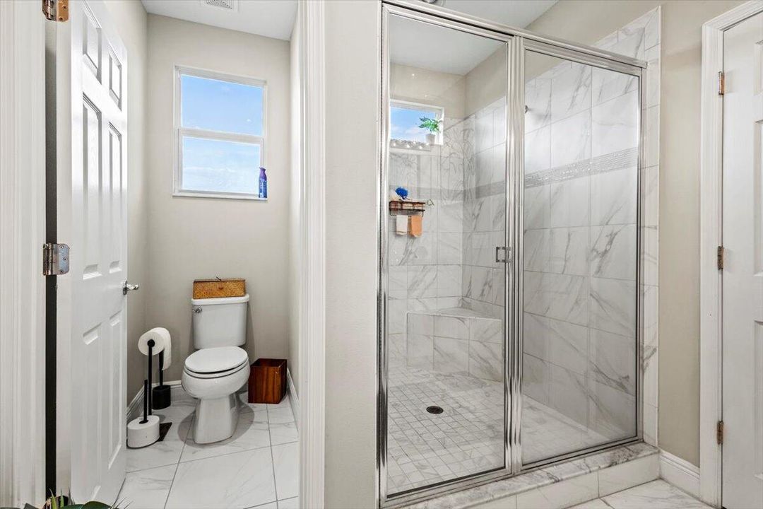 待售: $379,000 (3 贝兹, 2 浴室, 2429 平方英尺)