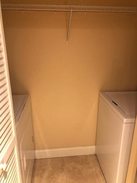 For Rent: $2,100 (1 beds, 1 baths, 696 Square Feet)