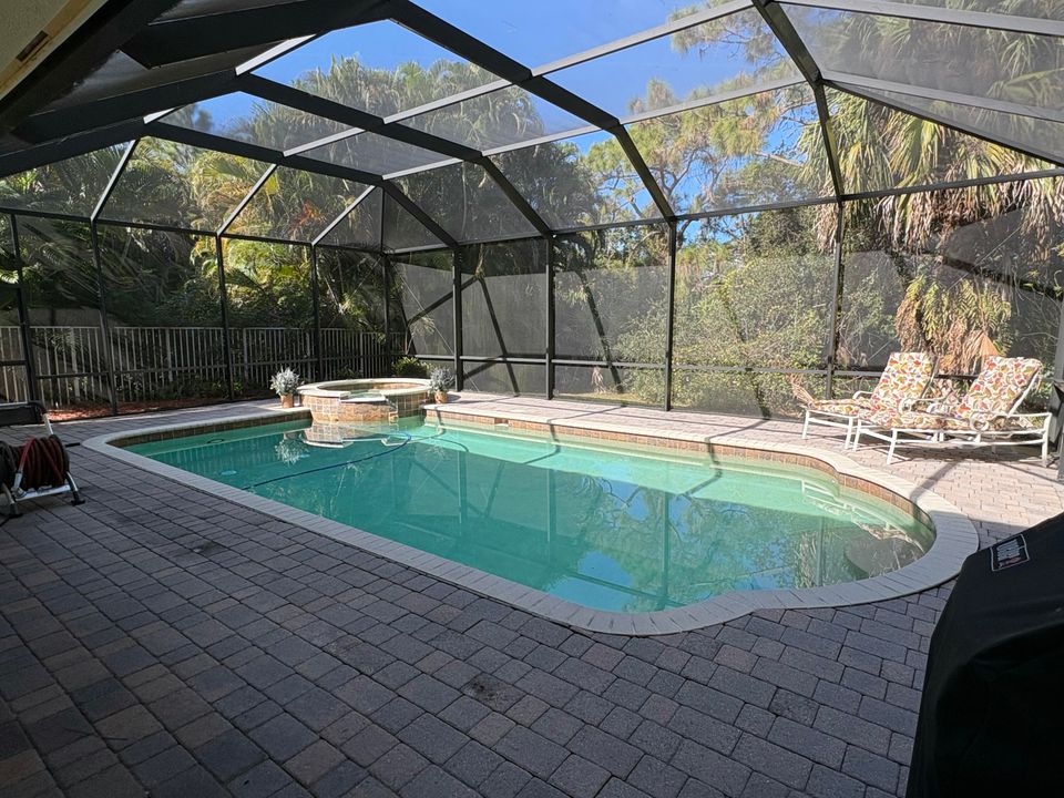 For Sale: $595,999 (3 beds, 2 baths, 1972 Square Feet)