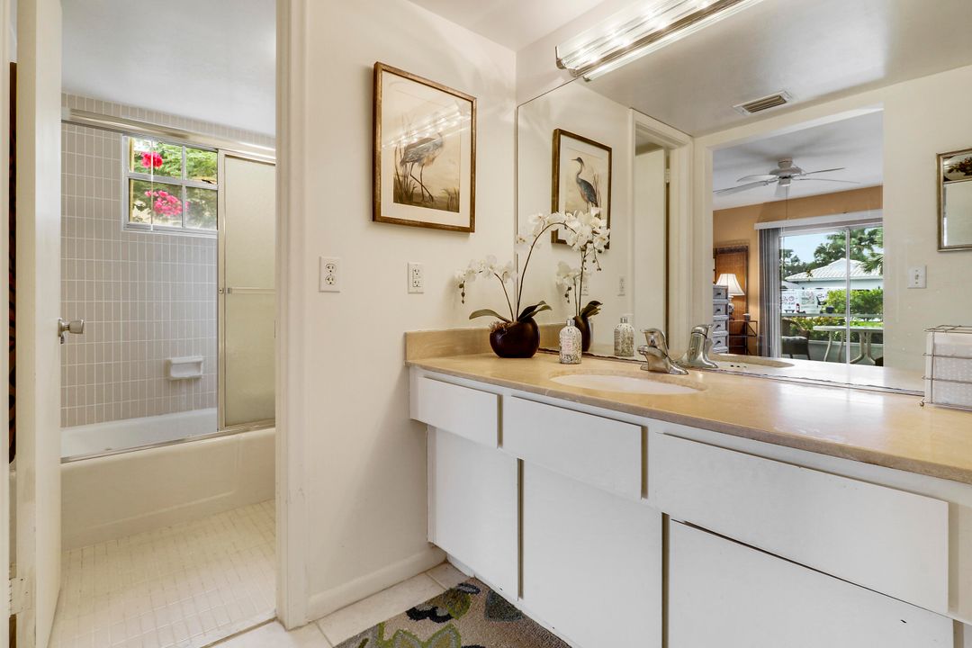 待售: $195,000 (2 贝兹, 2 浴室, 1162 平方英尺)