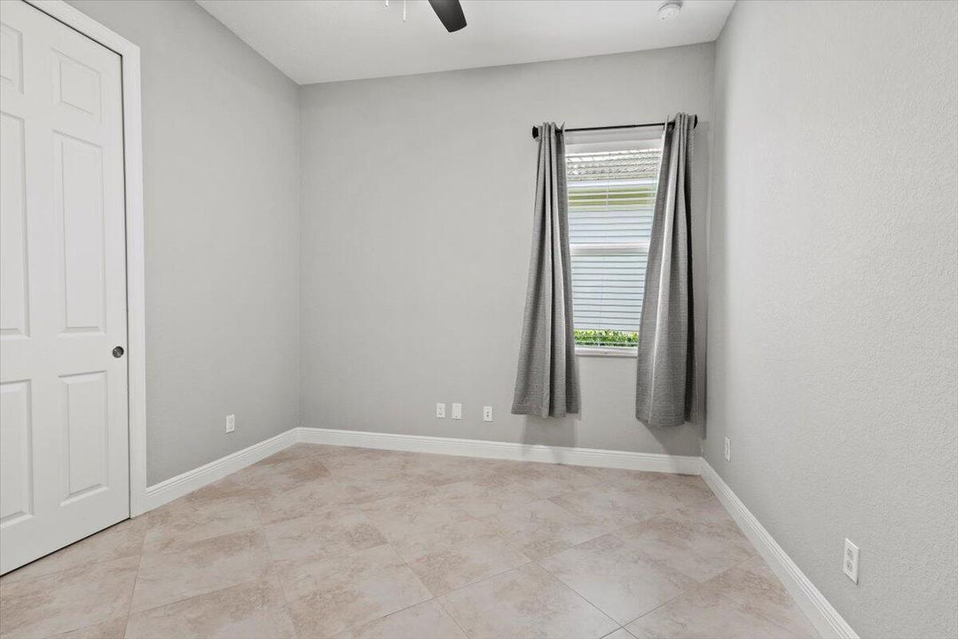 На продажу: $482,000 (3 спален, 2 ванн, 2007 Квадратных фут)