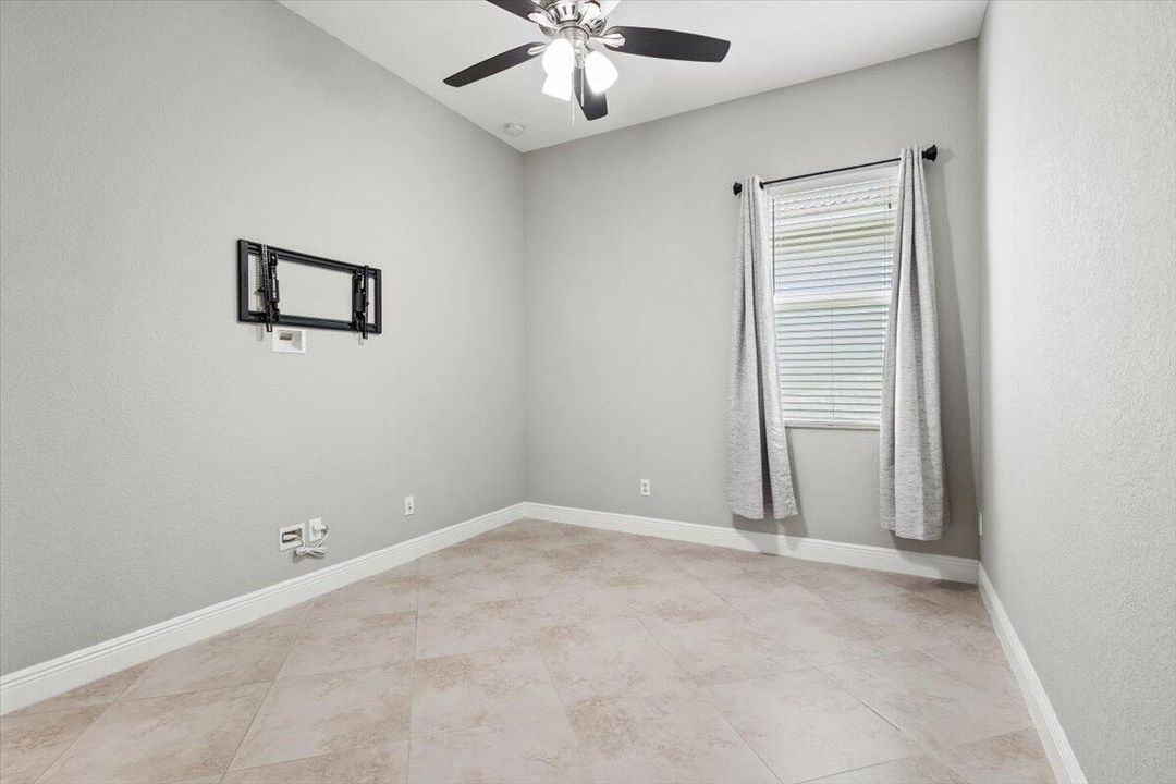 На продажу: $482,000 (3 спален, 2 ванн, 2007 Квадратных фут)