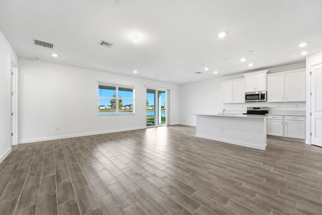 En Renta: $2,300 (4 camas, 2 baños, 1809 Pies cuadrados)