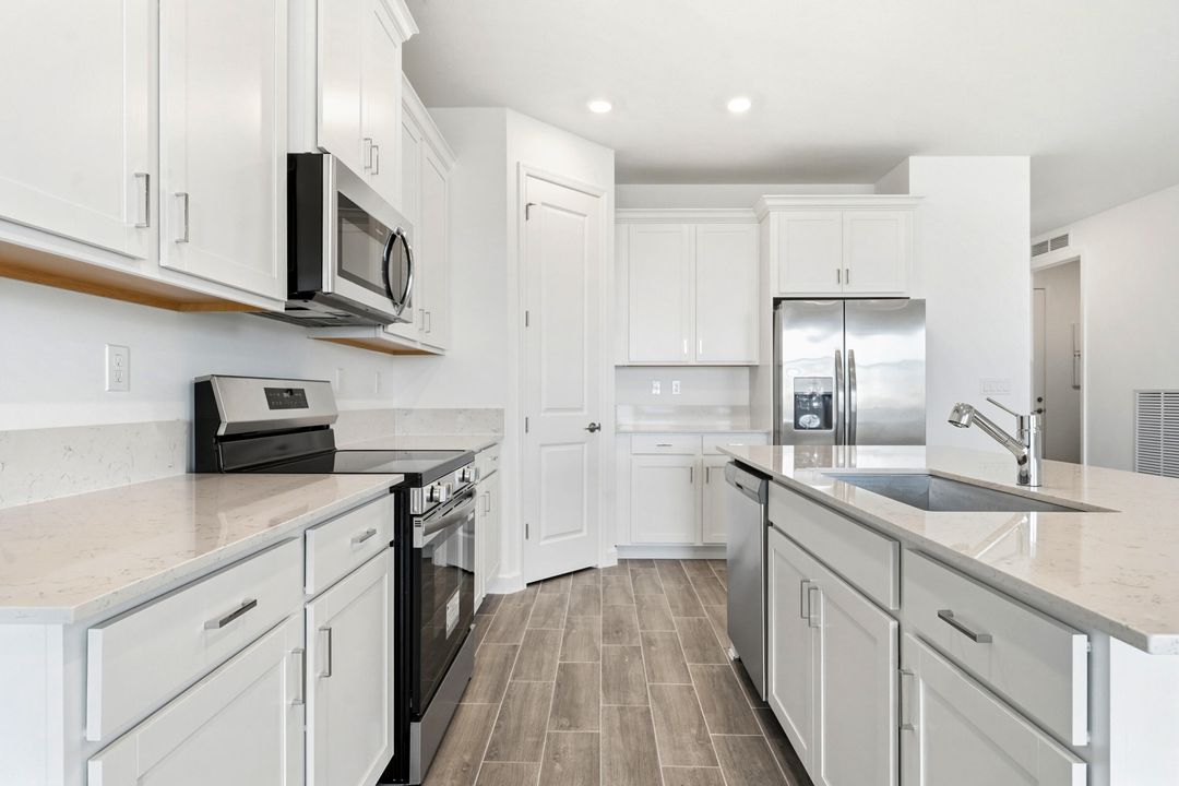 En Renta: $2,300 (4 camas, 2 baños, 1809 Pies cuadrados)