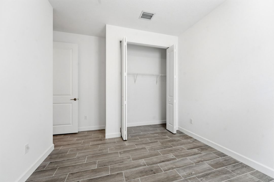 En Renta: $2,300 (4 camas, 2 baños, 1809 Pies cuadrados)