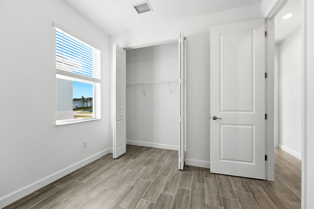 En Renta: $2,300 (4 camas, 2 baños, 1809 Pies cuadrados)