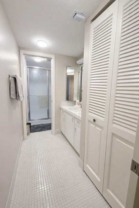 出租: $1,650 (1 贝兹, 1 浴室, 779 平方英尺)