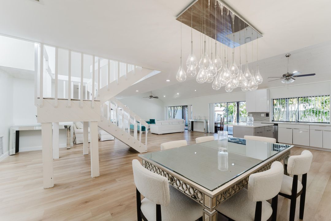 En Renta: $7,000 (3 camas, 3 baños, 2371 Pies cuadrados)