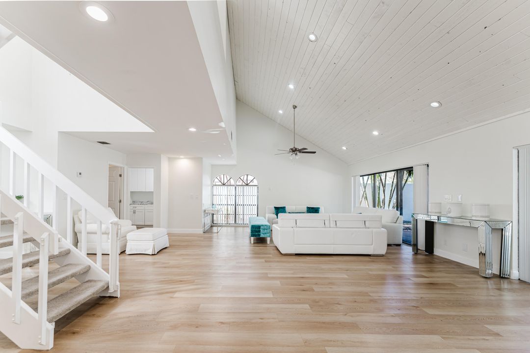 En Renta: $7,000 (3 camas, 3 baños, 2371 Pies cuadrados)