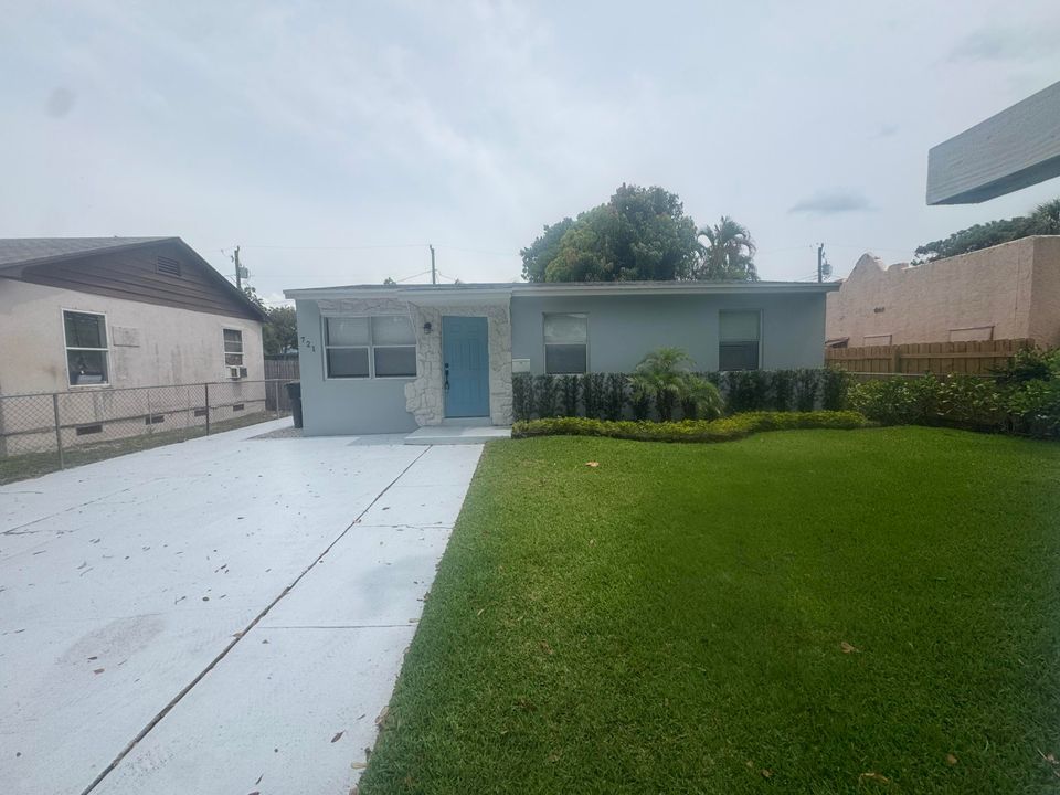 В аренду: $2,750 (3 спален, 1 ванн, 856 Квадратных фут)