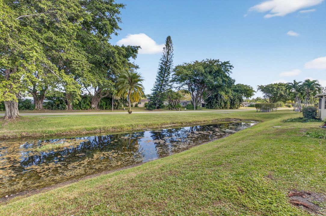 For Sale: $214,900 (2 beds, 2 baths, 1200 Square Feet)