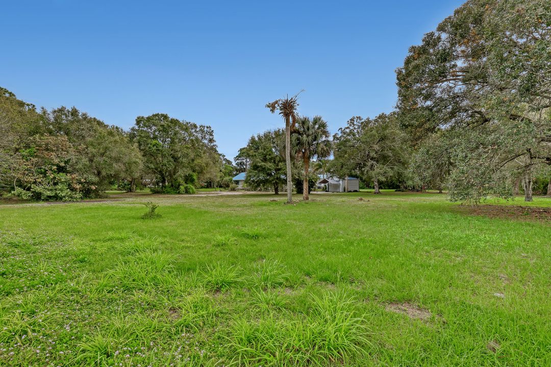 For Sale: $589,000 (4 beds, 3 baths, 3328 Square Feet)