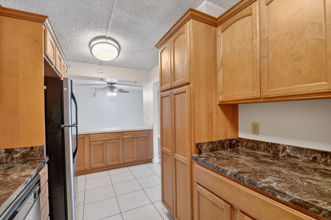 En Venta: $229,999 (3 camas, 2 baños, 1468 Pies cuadrados)