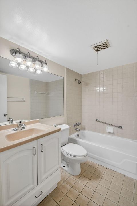 En Venta: $229,999 (3 camas, 2 baños, 1468 Pies cuadrados)