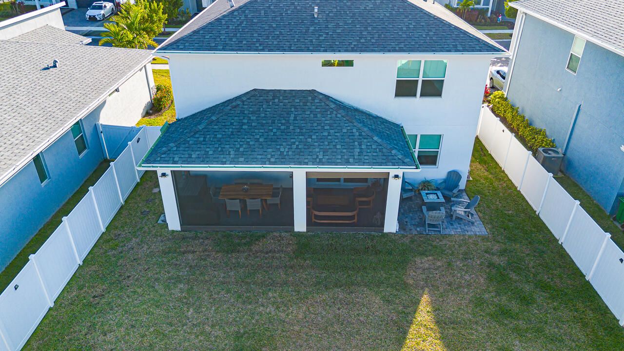 For Sale: $550,000 (4 beds, 2 baths, 2582 Square Feet)