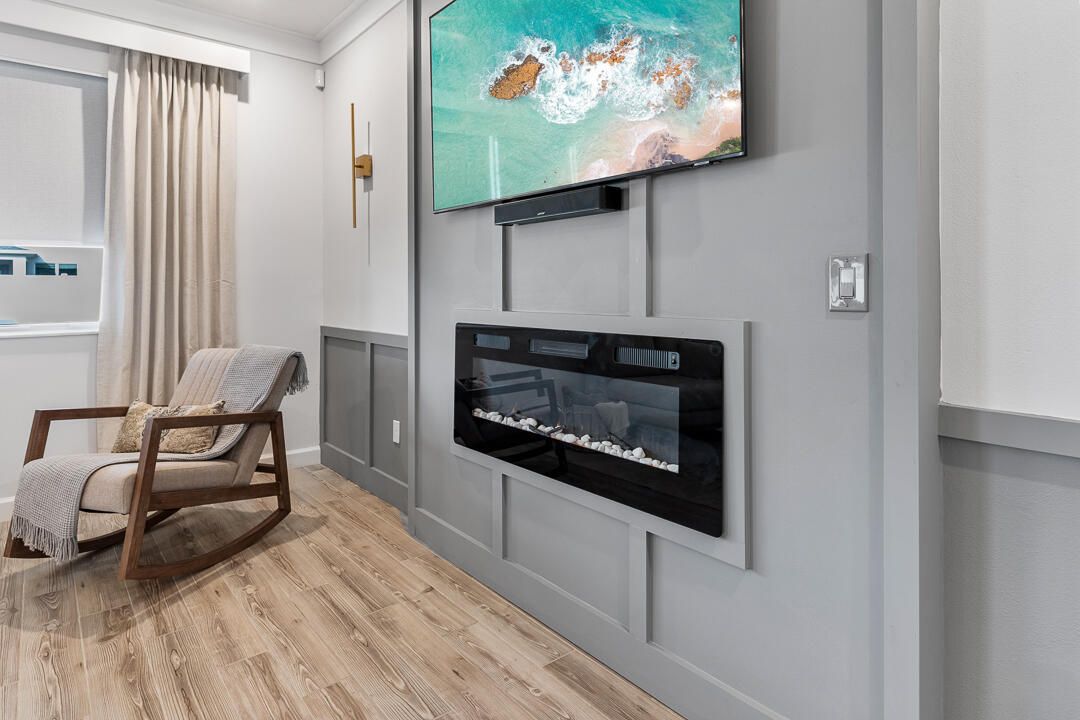 For Sale: $550,000 (4 beds, 2 baths, 2582 Square Feet)