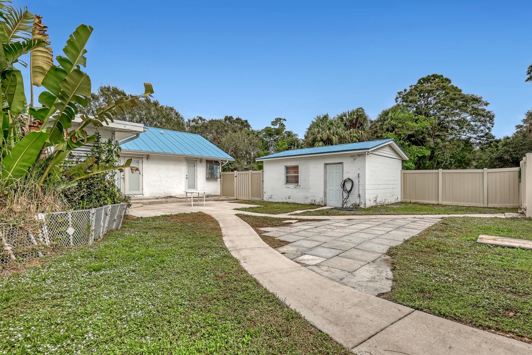 For Sale: $589,000 (4 beds, 3 baths, 3328 Square Feet)