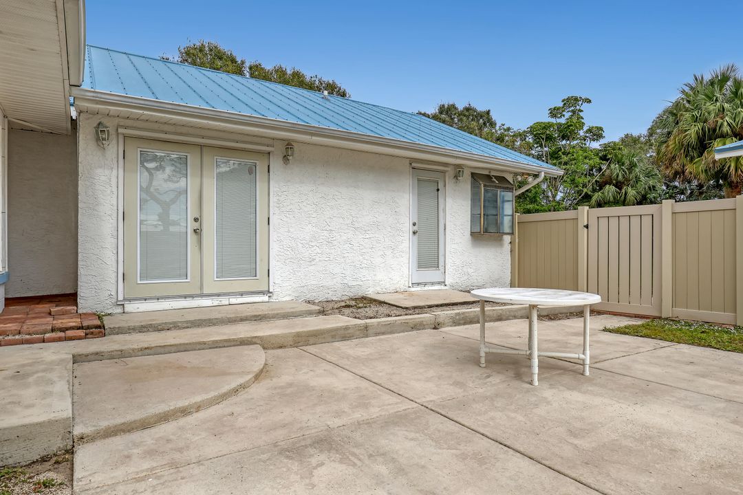 For Sale: $589,000 (4 beds, 3 baths, 3328 Square Feet)