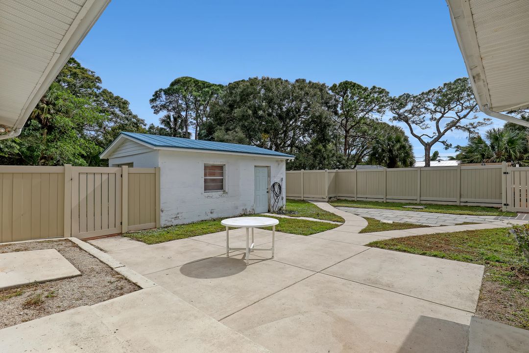 For Sale: $589,000 (4 beds, 3 baths, 3328 Square Feet)