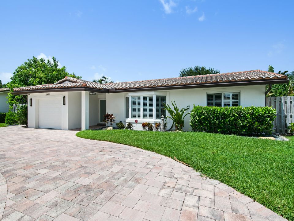 出租: $6,500 (4 贝兹, 3 浴室, 1893 平方英尺)