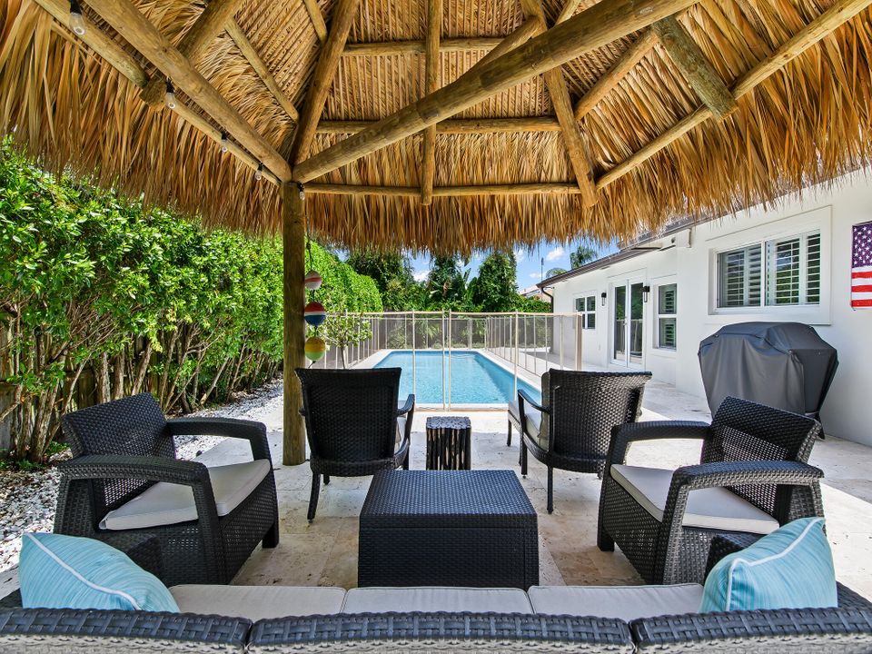 出租: $6,500 (4 贝兹, 3 浴室, 1893 平方英尺)