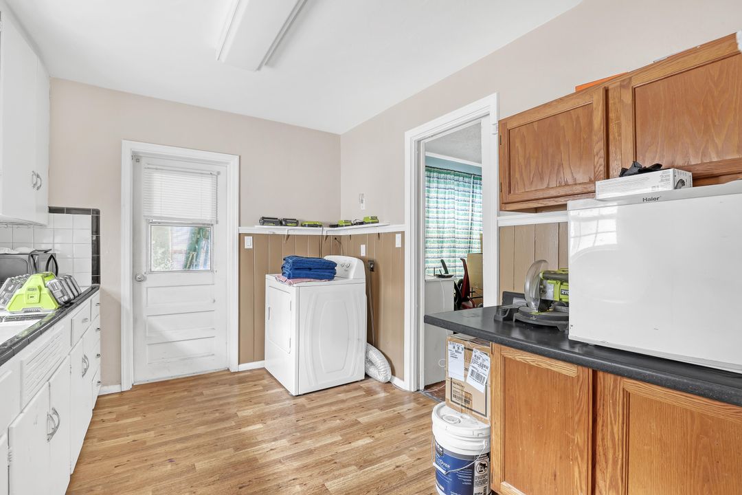 For Sale: $589,000 (4 beds, 3 baths, 3328 Square Feet)