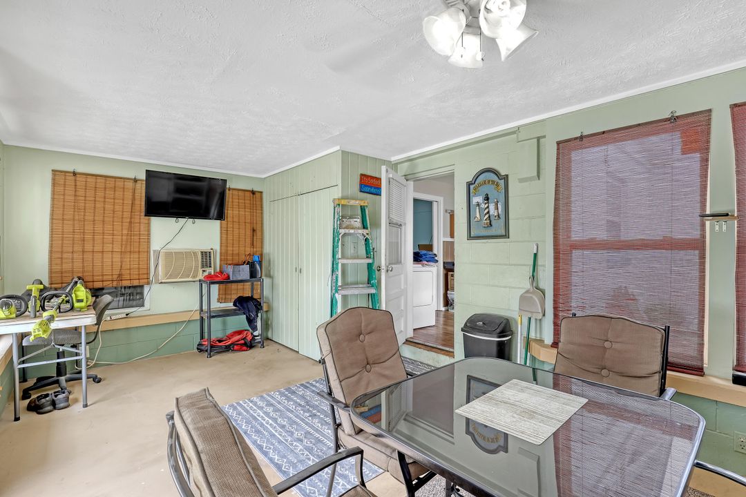 For Sale: $589,000 (4 beds, 3 baths, 3328 Square Feet)