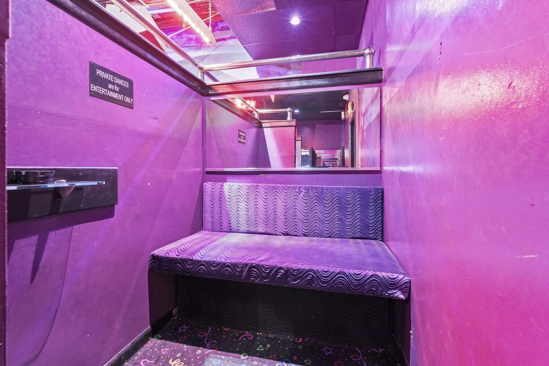 На продажу: $3,500,000 (0 спален, 0 ванн, 2208 Квадратных фут)