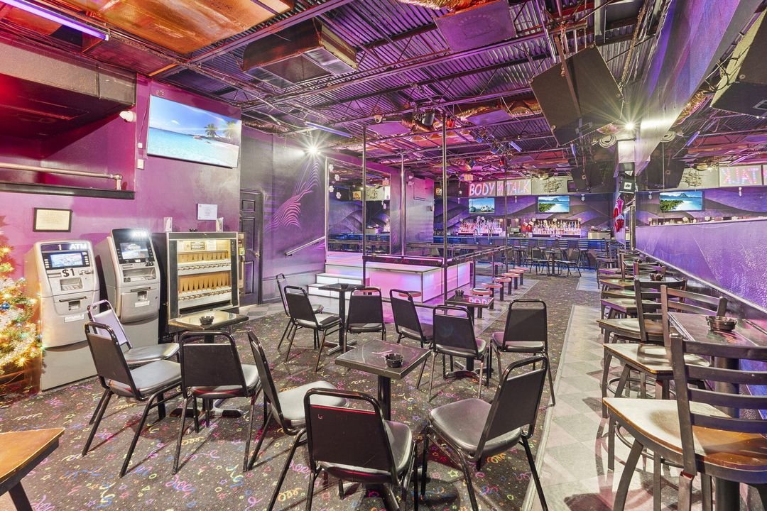 На продажу: $3,500,000 (0 спален, 0 ванн, 2208 Квадратных фут)