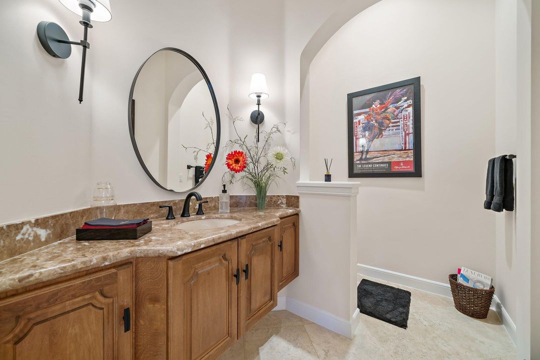 En Venta: $1,825,000 (3 camas, 3 baños, 3733 Pies cuadrados)