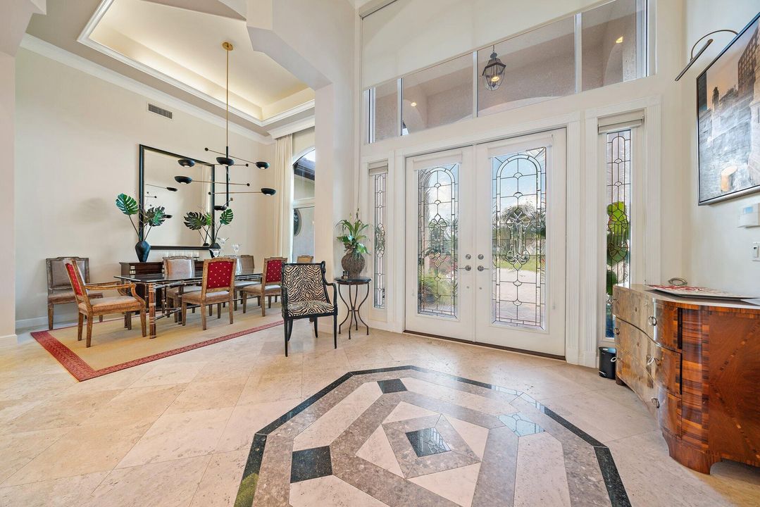 En Venta: $1,825,000 (3 camas, 3 baños, 3733 Pies cuadrados)