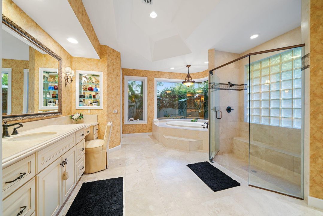 En Venta: $1,825,000 (3 camas, 3 baños, 3733 Pies cuadrados)