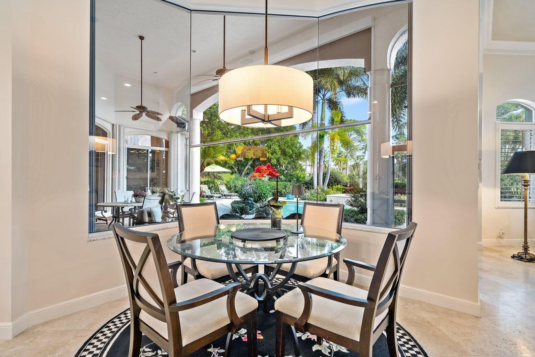 En Venta: $1,825,000 (3 camas, 3 baños, 3733 Pies cuadrados)